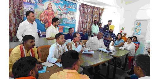 लखीसराय पहुंचे डिप्टी सीएम विजय कुमार सिन्हा, जनसंवाद में सुनीं जनसमस्याएं
